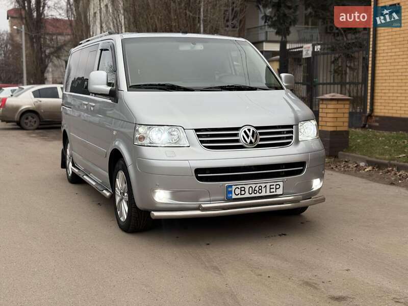 Минивэн Volkswagen Multivan 2008 в Чернигове