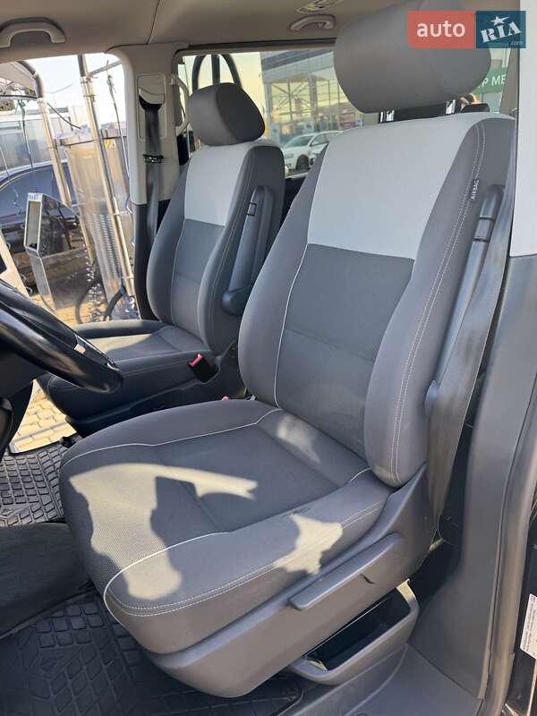 Минивэн Volkswagen Multivan 2012 в Ужгороде фото 18 Минивэн Volkswagen Multivan 2012 в Ужгороде