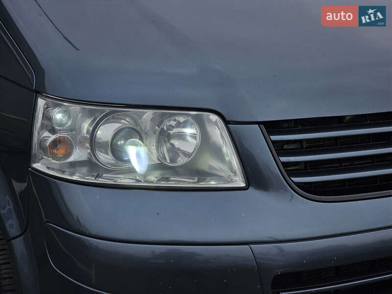 Минивэн Volkswagen Multivan 2004 в Ровно