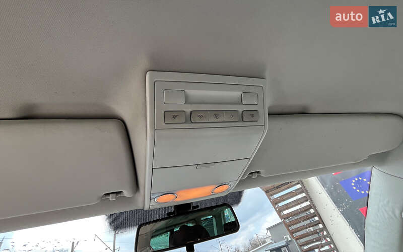 Минивэн Volkswagen Multivan 2006 в Стрые