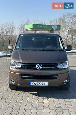 Минивэн Volkswagen Multivan 2011 в Киеве