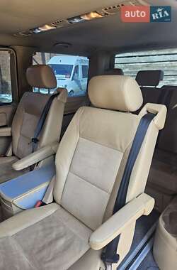Минивэн Volkswagen Multivan 2009 в 