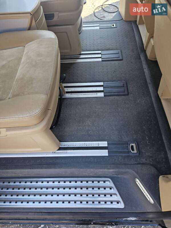 Минивэн Volkswagen Multivan 2009 в Полтаве фото 12 Минивэн Volkswagen Multivan 2009 в Полтаве