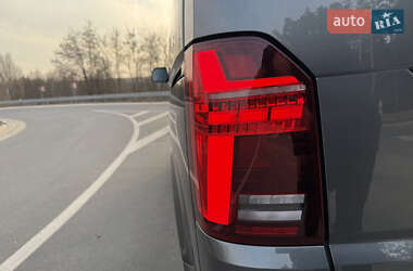 Минивэн Volkswagen Multivan 2021 в 