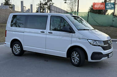Мінівен Volkswagen Multivan 2020 в 