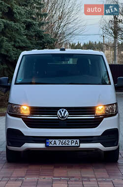 Мінівен Volkswagen Multivan 2020 в 