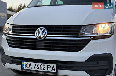 Мінівен Volkswagen Multivan 2020 в 