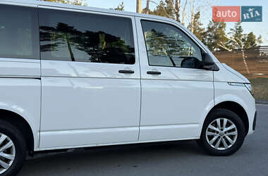 Мінівен Volkswagen Multivan 2020 в 