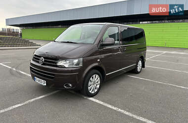 Минивэн Volkswagen Multivan 2012 в 