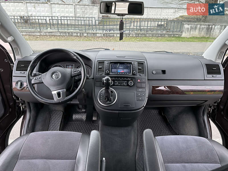 Минивэн Volkswagen Multivan 2012 в Киеве