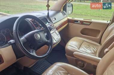 Минивэн Volkswagen Multivan 2005 в 