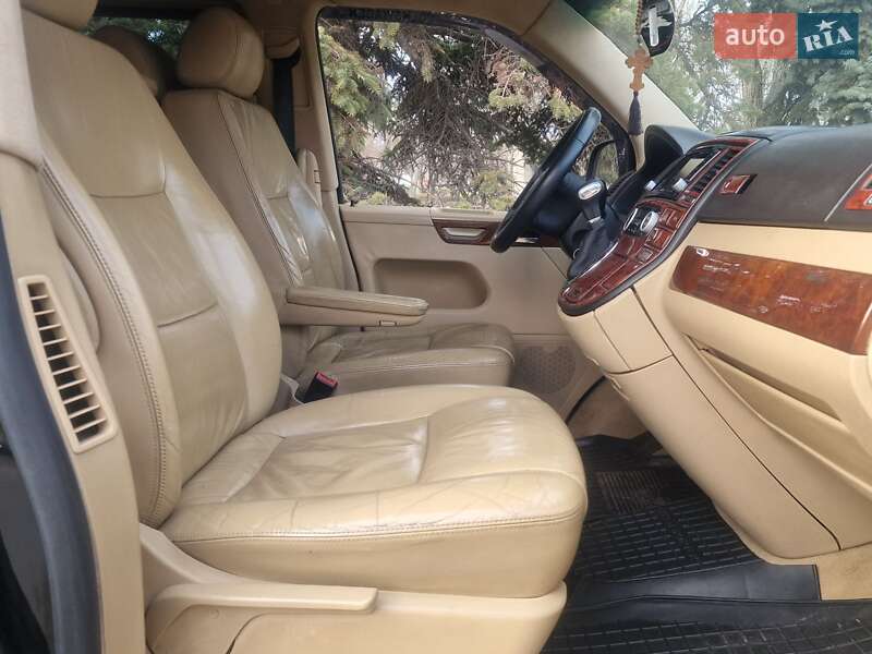 Минивэн Volkswagen Multivan 2005 в Николаеве