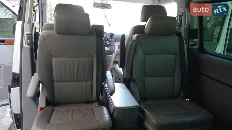Минивэн Volkswagen Multivan 2007 в Киеве