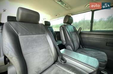 Минивэн Volkswagen Multivan 2010 в 