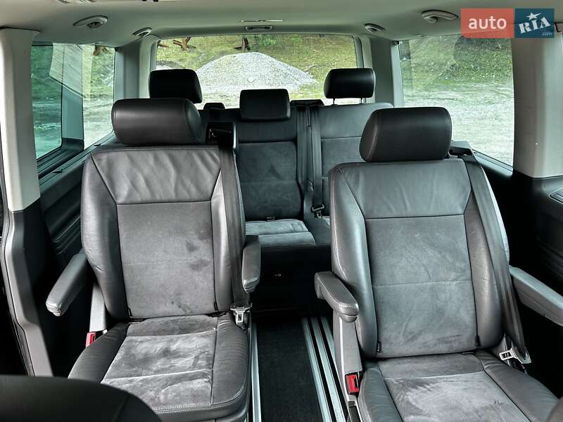 Минивэн Volkswagen Multivan 2014 в Киеве
