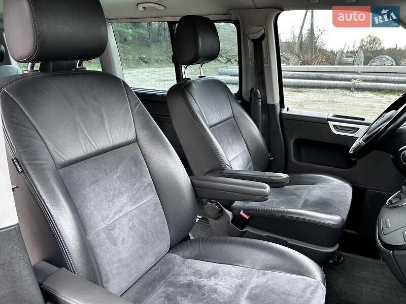 Минивэн Volkswagen Multivan 2014 в Киеве