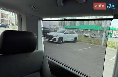 Минивэн Volkswagen Multivan 2014 в 
