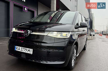 Минивэн Volkswagen Multivan 2021 в 