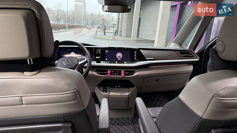 Минивэн Volkswagen Multivan 2021 в Киеве фото 34 Минивэн Volkswagen Multivan 2021 в Киеве