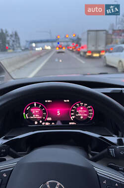 Минивэн Volkswagen Multivan 2021 в 