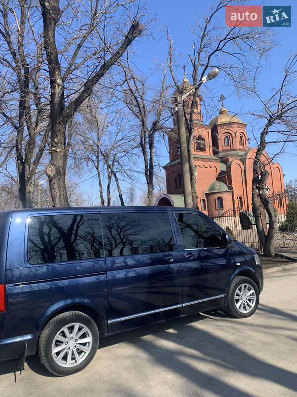 Мінівен Volkswagen Multivan 2011 в Кривому Розі