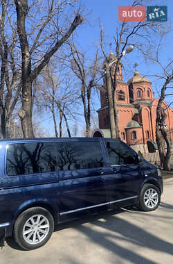 Минивэн Volkswagen Multivan 2011 в 