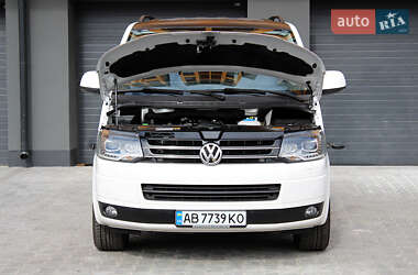 Мінівен Volkswagen Multivan 2014 в 