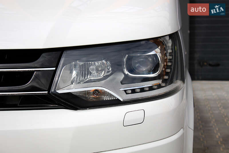 Мінівен Volkswagen Multivan 2014 в Вінниці