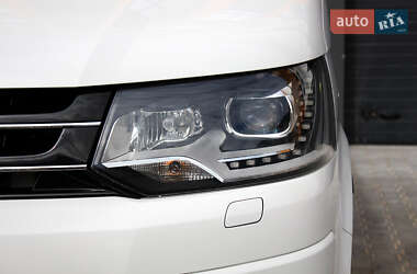 Мінівен Volkswagen Multivan 2014 в 