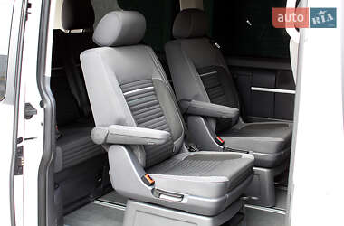 Мінівен Volkswagen Multivan 2014 в 