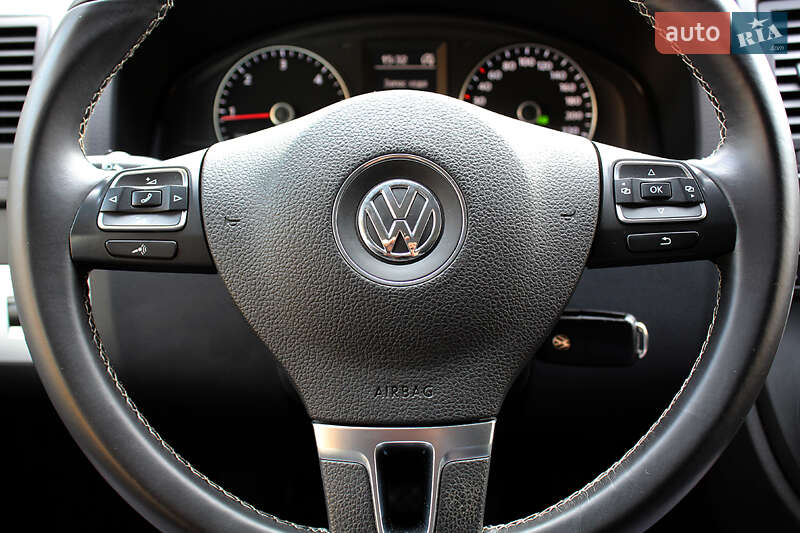Мінівен Volkswagen Multivan 2014 в Вінниці
