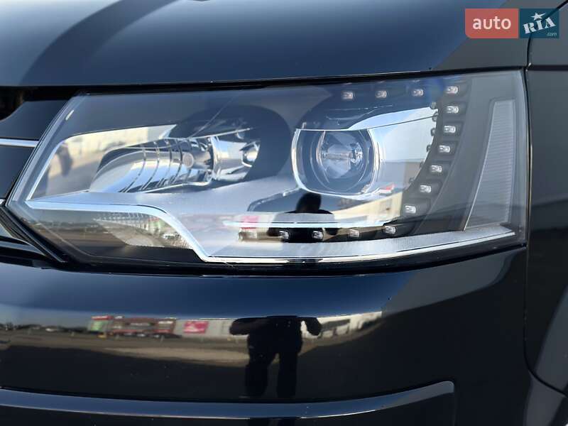 Минивэн Volkswagen Multivan 2010 в Одессе