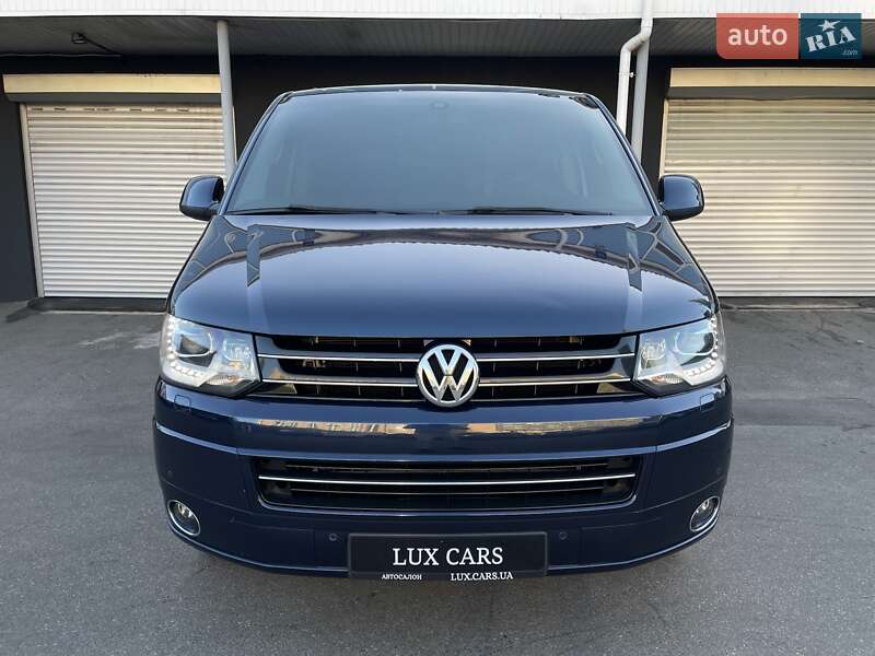 Минивэн Volkswagen Multivan 2015 в Киеве