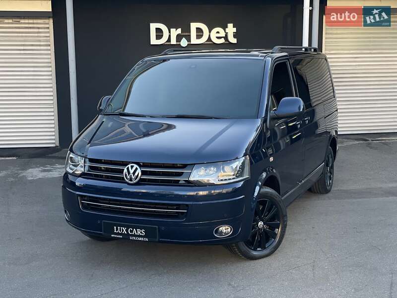 Минивэн Volkswagen Multivan 2015 в Киеве