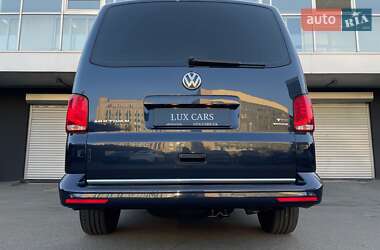 Минивэн Volkswagen Multivan 2015 в 