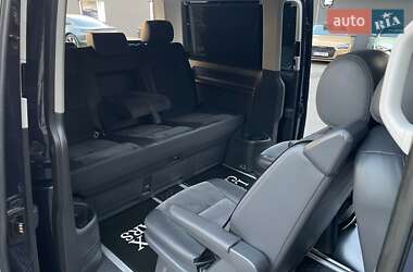 Минивэн Volkswagen Multivan 2015 в 