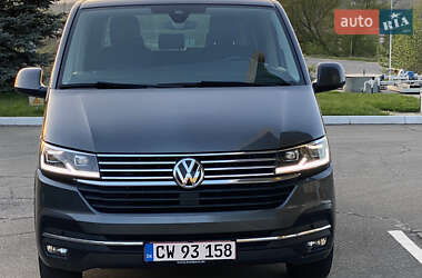Минивэн Volkswagen Multivan 2020 в 