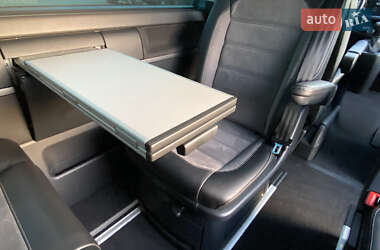 Минивэн Volkswagen Multivan 2020 в 