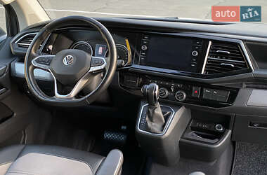 Минивэн Volkswagen Multivan 2020 в 