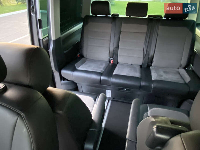 Мінівен Volkswagen Multivan 2020 в Ірпені
