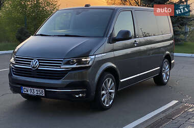 Минивэн Volkswagen Multivan 2020 в 