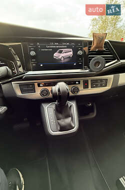 Минивэн Volkswagen Multivan 2021 в 