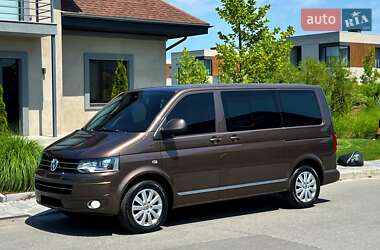 Минивэн Volkswagen Multivan 2014 в 