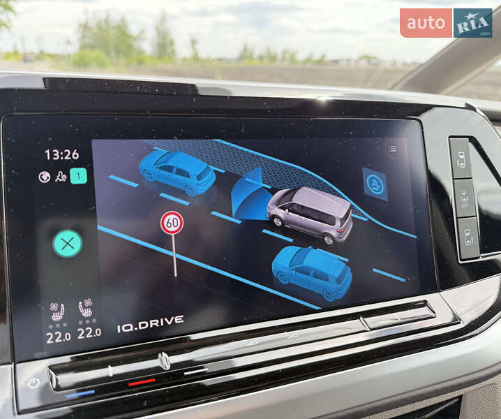 Минивэн Volkswagen Multivan 2021 в Киеве фото 59 Минивэн Volkswagen Multivan 2021 в Киеве