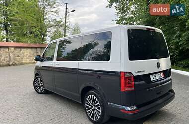 Мінівен Volkswagen Multivan 2017 в 