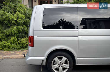 Минивэн Volkswagen Multivan 2011 в 