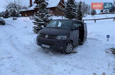 Мінівен Volkswagen Multivan 2011 в 