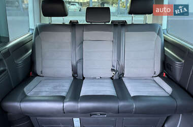 Минивэн Volkswagen Multivan 2020 в 