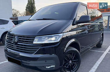Минивэн Volkswagen Multivan 2020 в 