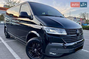 Минивэн Volkswagen Multivan 2020 в 